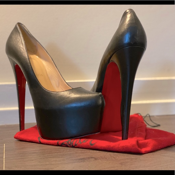 Designer heels - Picture 1 of 2